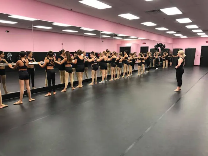 Cape May Dancers Picture 5