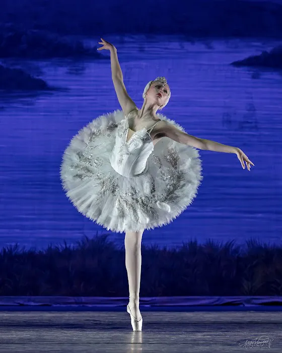 Ravel Dance Studio Picture 8