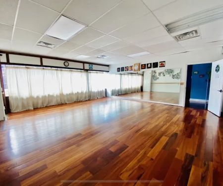 Hong Dance Studio