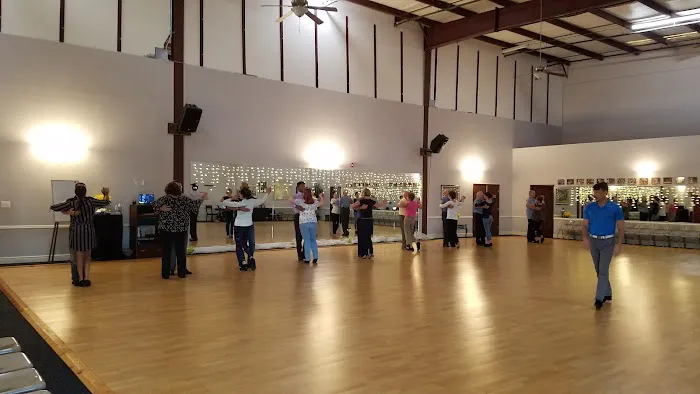 Strictly Ballroom Dance Studio Picture 9