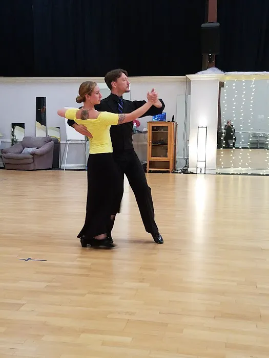 Strictly Ballroom Dance Studio Picture 10