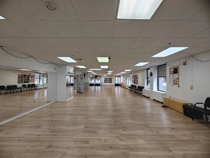 Ballroom Asia/Step In Joys Dance Studio Picture 2