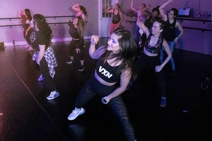 VXN Workout DMV with Ali Picture 1