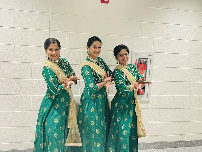 TaRang School of Dance (Bharatanatyam; Bollywood) Picture 8