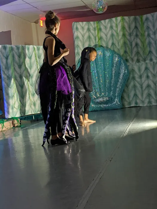 Twirl Picture 8