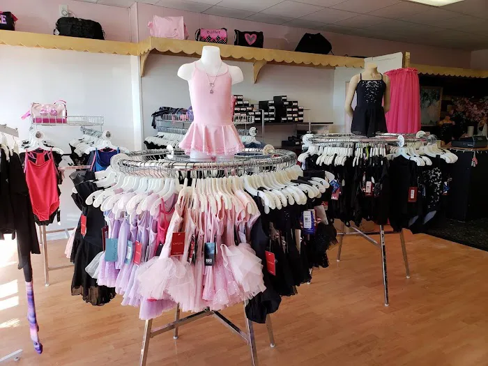 En Arabesque Dancewear Picture 1