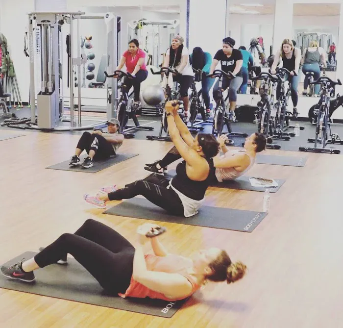 ELLE FIT Dance and Fitness Picture 3