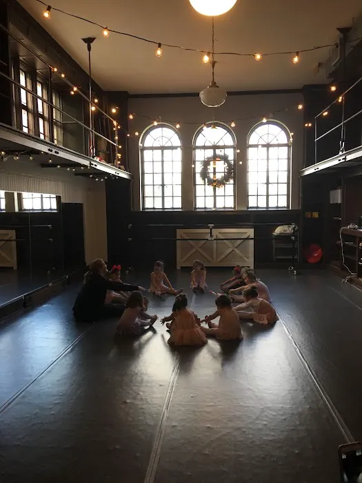 Tutus Dance Center Picture 2