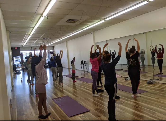 Adorn Dance & Fitness Picture 3