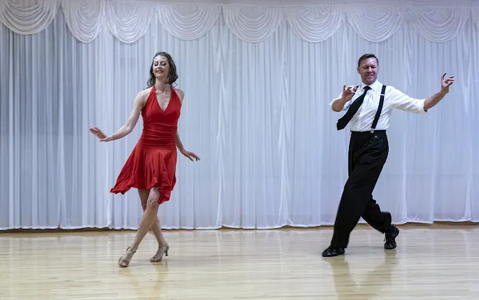 Elegant Dancing Picture 8