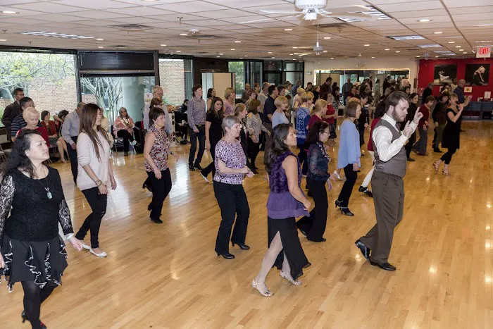 Elegant Dancing Picture 9
