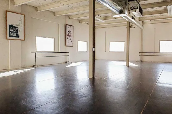 Avery Ballet Picture 7