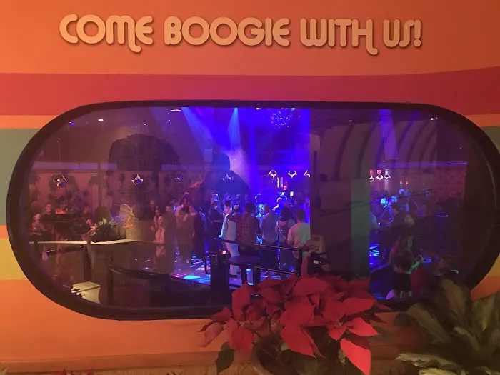Boogie Nights Picture 3