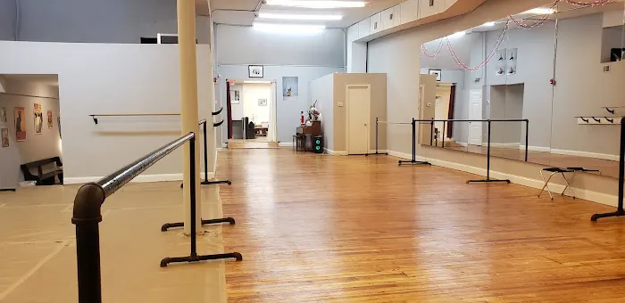 Symmetry Dance Wellness Picture 7