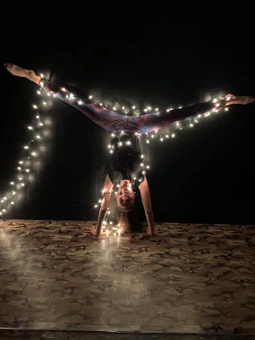 Flippin' Fabulous Dance Picture 7