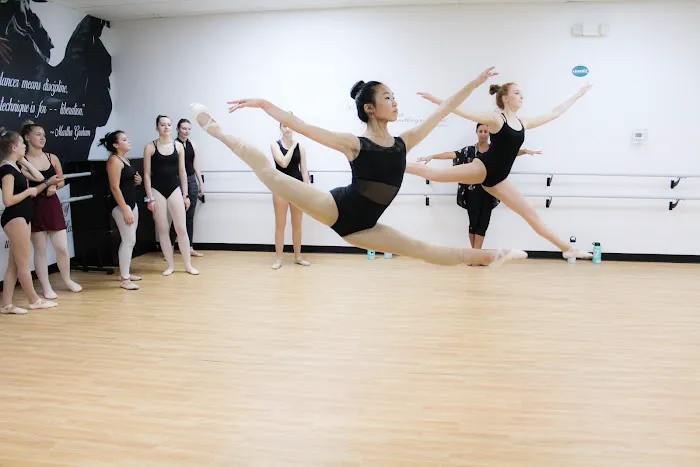 Showcase Dance Studio Picture 3