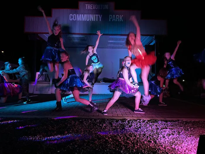 Heath's Gym Dance Crew Picture 1