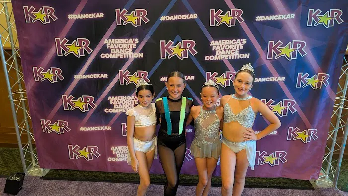 Lyrique Dance Picture 1