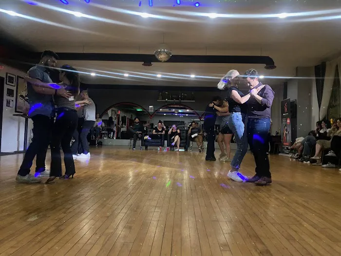 Laurel Card Latin Dance Picture 1