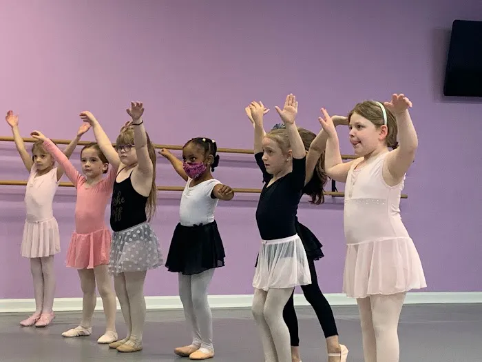 Miss Autumn's Dance Class Picture 6