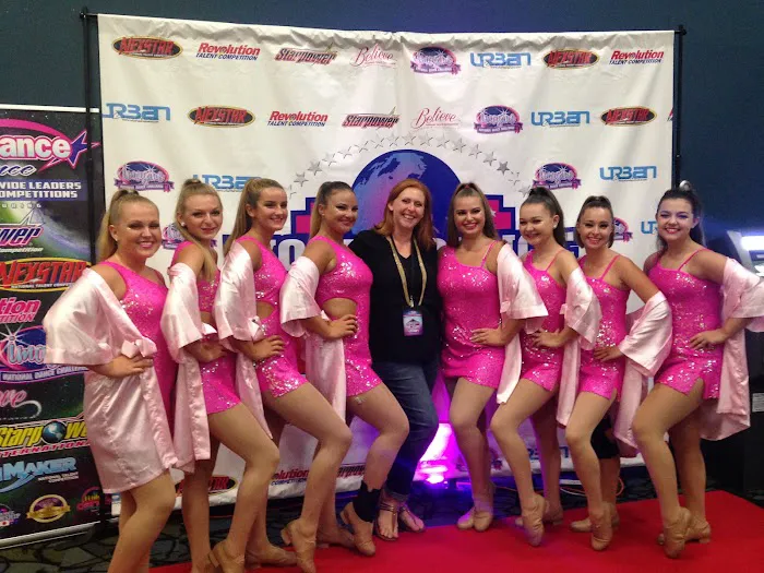 Dance With Marie Picture 4