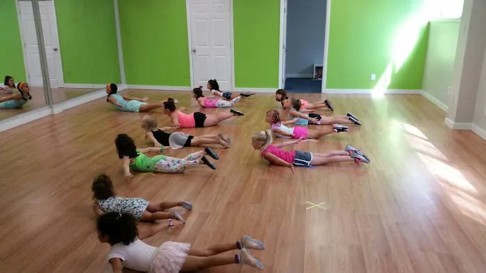 Movement Dynamics Dance Company Picture 4