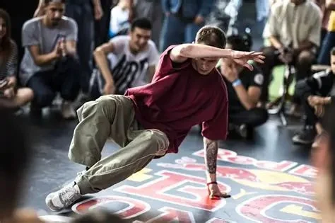 The Difference Between Street Dance and Studio Dance Styles – A Complete Guide