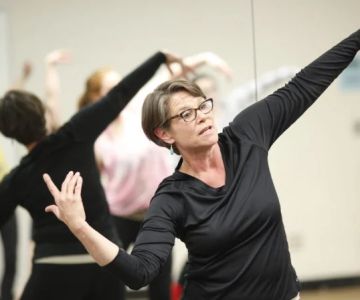 What is Dance Therapy? Using Movement for Healing