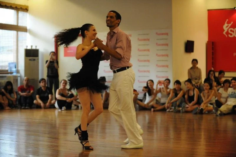 Salsa Rueda de Casino: The Cuban Group Dance You Need to Know