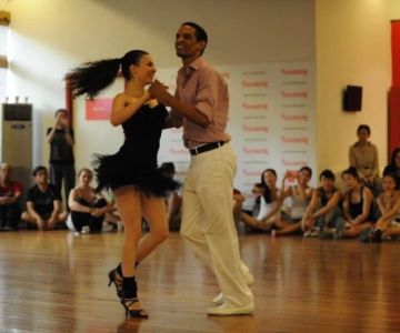 Salsa Rueda de Casino: The Cuban Group Dance You Need to Know