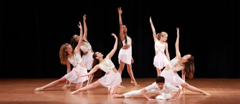 What is Contemporary Dance and Is It Beginner Friendly?