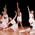 What is Contemporary Dance and Is It Beginner Friendly?