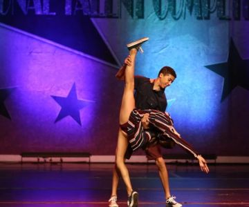 How to Give a Meaningful Compliment to a Fellow Dancer: Tips and Techniques