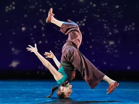 How to Analyze a Dance Piece for Deeper Appreciation