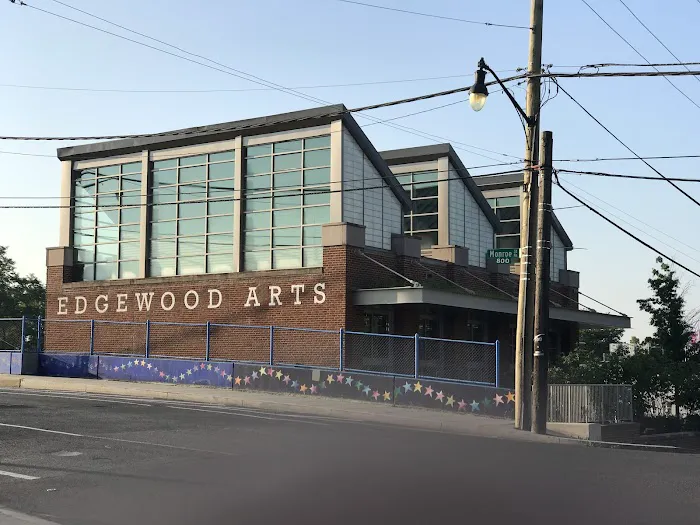 Edgewood Arts Center Picture 5