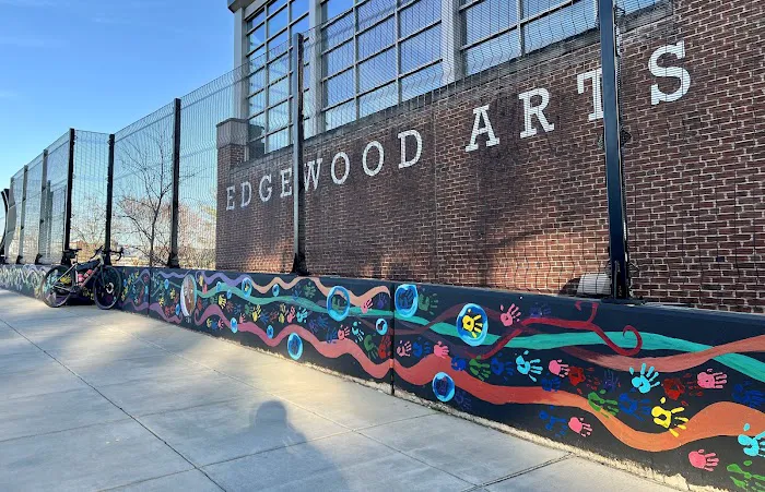 Edgewood Arts Center Picture 2