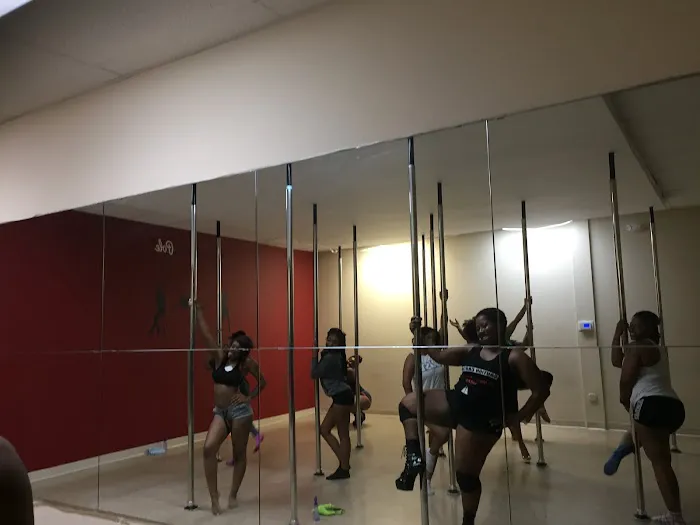 Divas And Dolls Fitness Picture 2