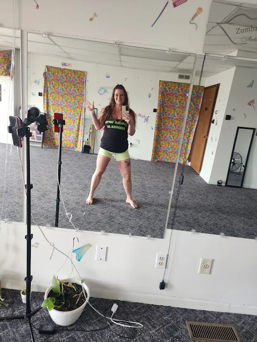 Zumba with Andrea BC LLC Picture 3