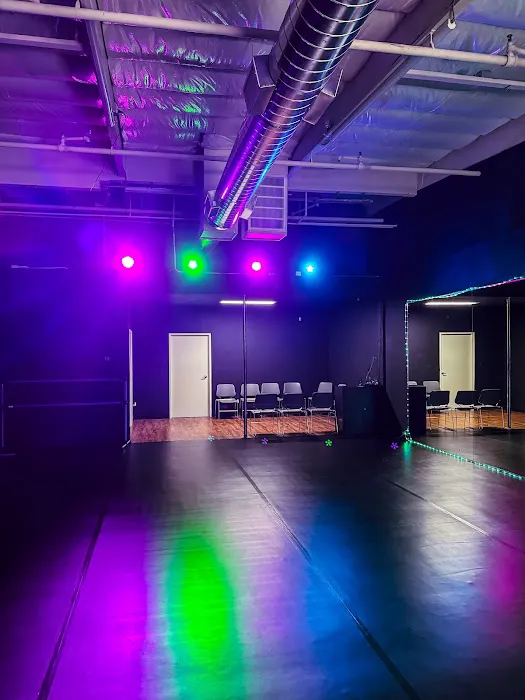 Spotlight Studios Dance Picture 3