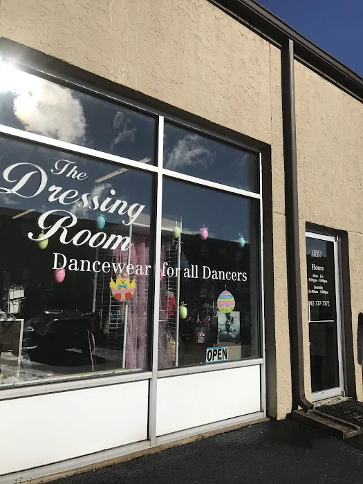 Dancer′s Dressing Room Picture 1