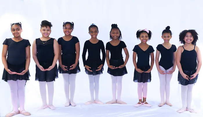 Black Girls Dance Picture 1