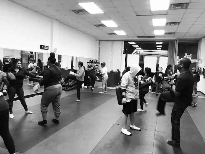 Ozone Park Try Kickboxing & Zumba Now Picture 6