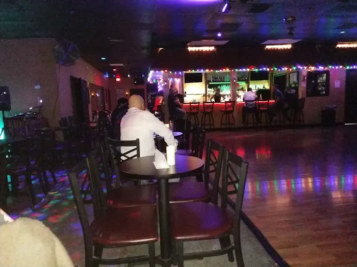 Amorama Latin Night Club Picture 4