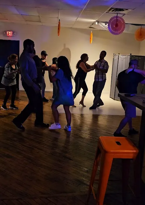 Salsa Aerobics Dance Studio Picture 3