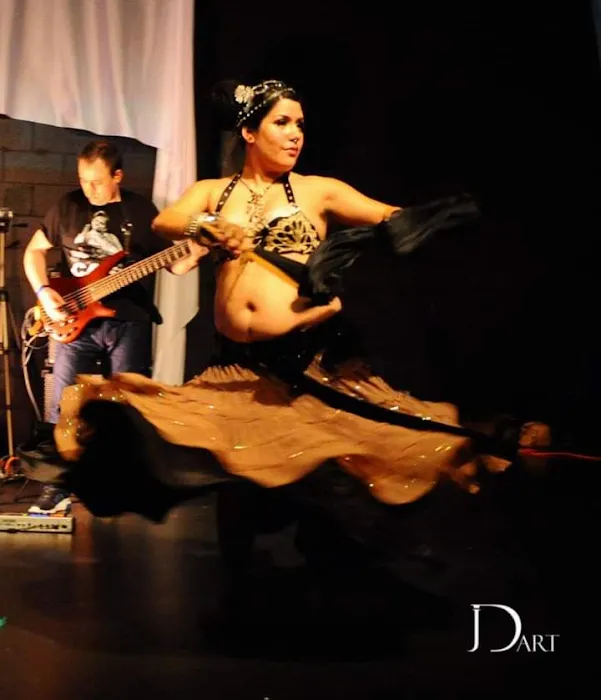 Mae the Bellydancer Picture 4