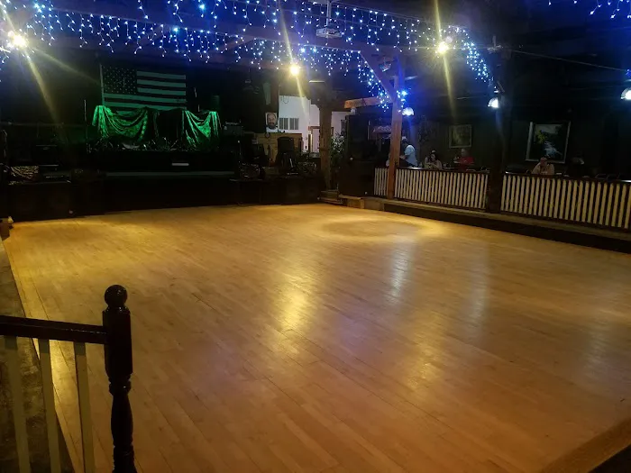 Mishnock Barn Picture 6