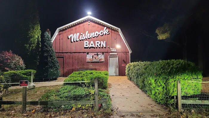 Mishnock Barn Picture 3