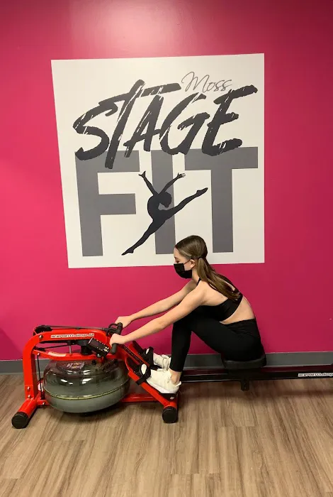 Stage Fit by Moss Picture 10