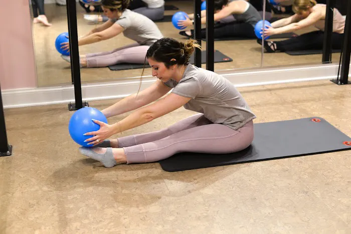 Barre Forward - Barre Studio in Annapolis/Severna Park area Picture 8
