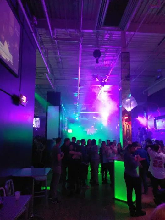 Bullwinkles Picture 3